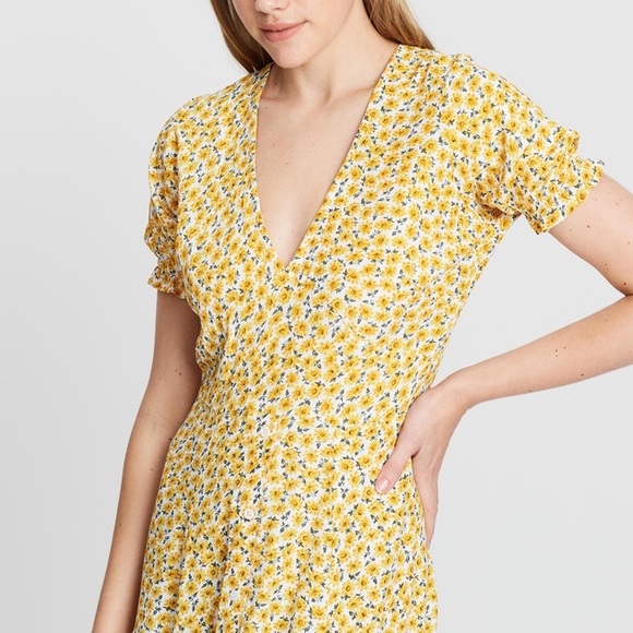 ✨SOLD✨Faithfull the Brand • Ari midi dress - Picture 4 of 8